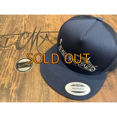 画像1: ★送料無料★エギマニ/トライバル刺繍スナップバックフラットメッシュCAP【NAVY/SILVER】