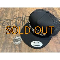 ★送料無料★エギマニ/トライバル刺繍スナップバックフラットメッシュCAP【BLACK/SILVER】