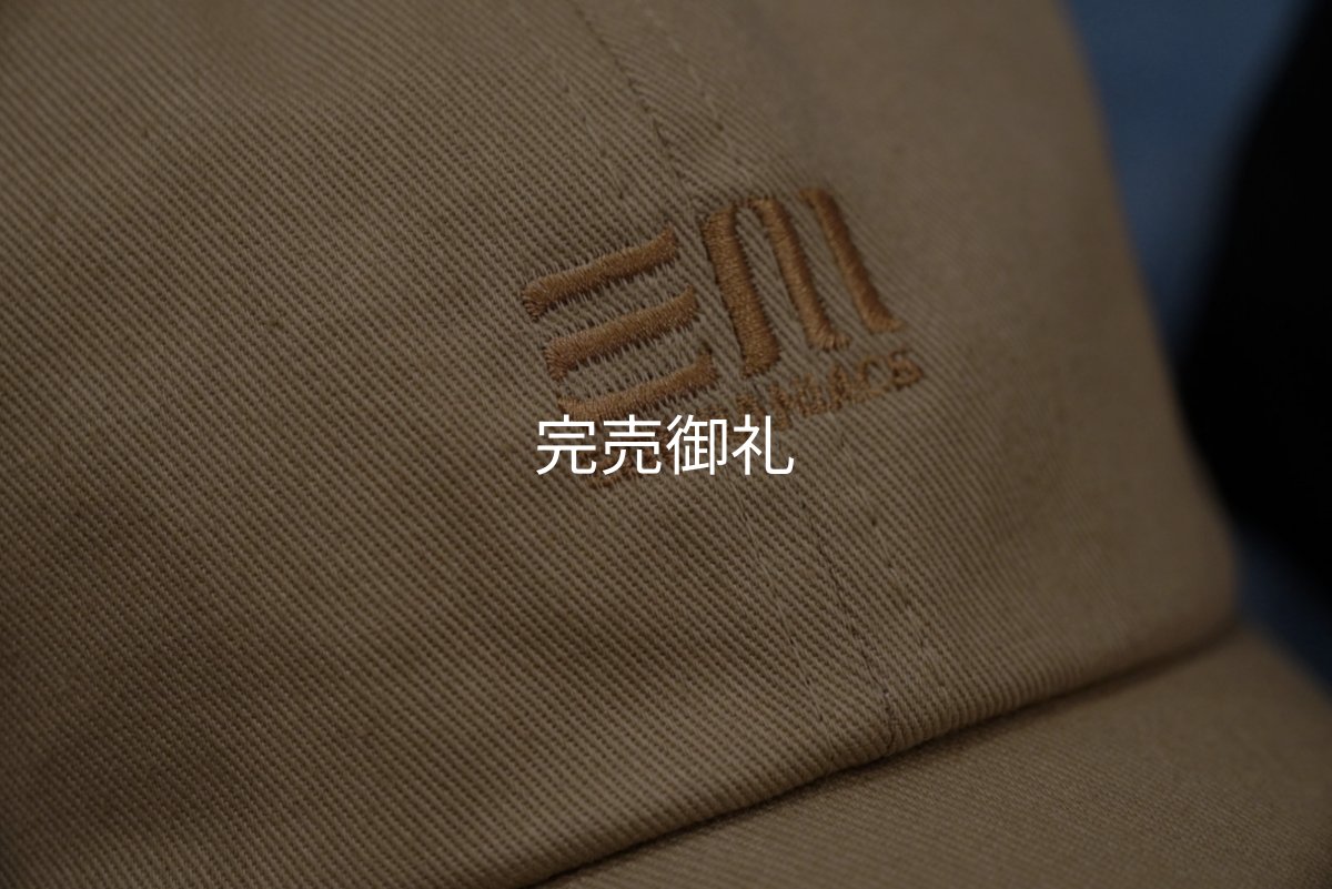 画像2: ★送料無料★エギマニ EM 刺繍/カジュアルキャップ(ベージュ) (2)