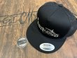 画像1: ★送料無料★エギマニ/トライバル刺繍スナップバックフラットメッシュCAP【BLACK/SILVER】 (1)