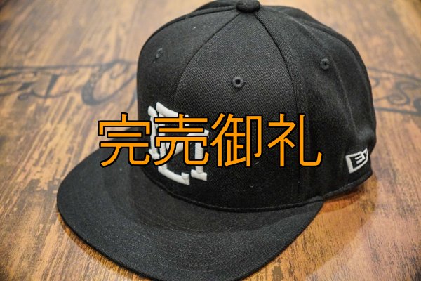 画像11: ★送料無料★ＥＭクロス３Ｄ刺繍ストレッチフラットキャップ (11)