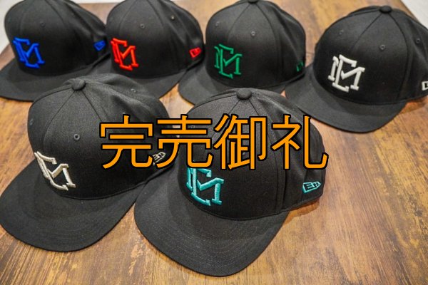 画像1: ★送料無料★ＥＭクロス３Ｄ刺繍ストレッチフラットキャップ (1)