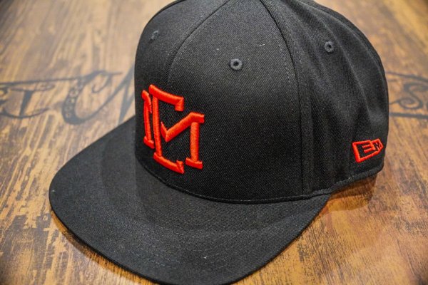 画像5: ★送料無料★EMクロス3D刺繍ストレッチフラットキャップ (5)