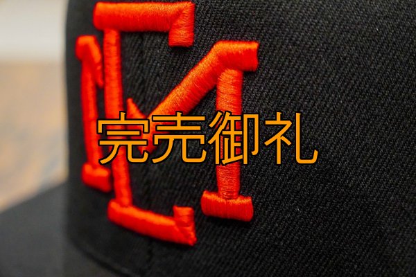 画像6: ★送料無料★ＥＭクロス３Ｄ刺繍ストレッチフラットキャップ (6)