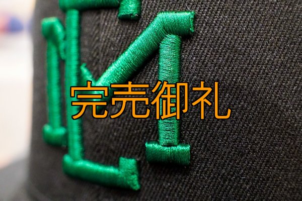 画像9: ★送料無料★ＥＭクロス３Ｄ刺繍ストレッチフラットキャップ (9)